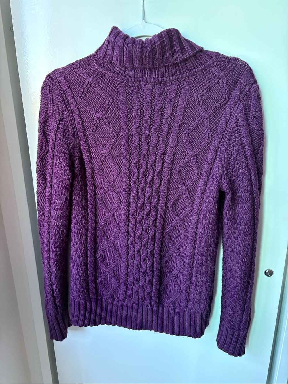 50% Wool L.L. Bean Purple Cable Knit Turtleneck Sweater💜